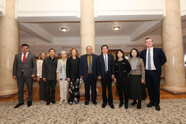 CUFE1949's tweet image. 🌍President Ma Haitao of #CUFE visited top Russian universities — UNECON, FA, and HSE — to deepen partnerships in education, research &amp;amp; innovation.

At UNECON&apos;s 95th anniversary &amp;amp; the Russia–China Economic Universities Forum, CUFE reaffirmed its commitment to stronger…