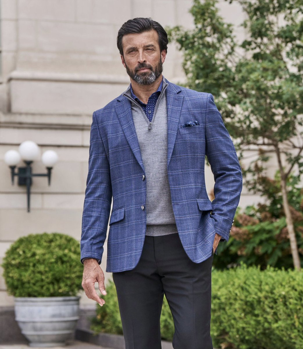 PlazaatPreston's tweet photo. Warmth without compromise. @josabank layers make you feel as put together as you look.

#shoptheplaza #dallasshopping #luxuryshopping #dallastx #dallasboutique #dallaslifestyle #menswear #fallmenswear #josabank #classics #classicclothing #mensfashion #falllayers https://t.co/P50xvKdZ7W