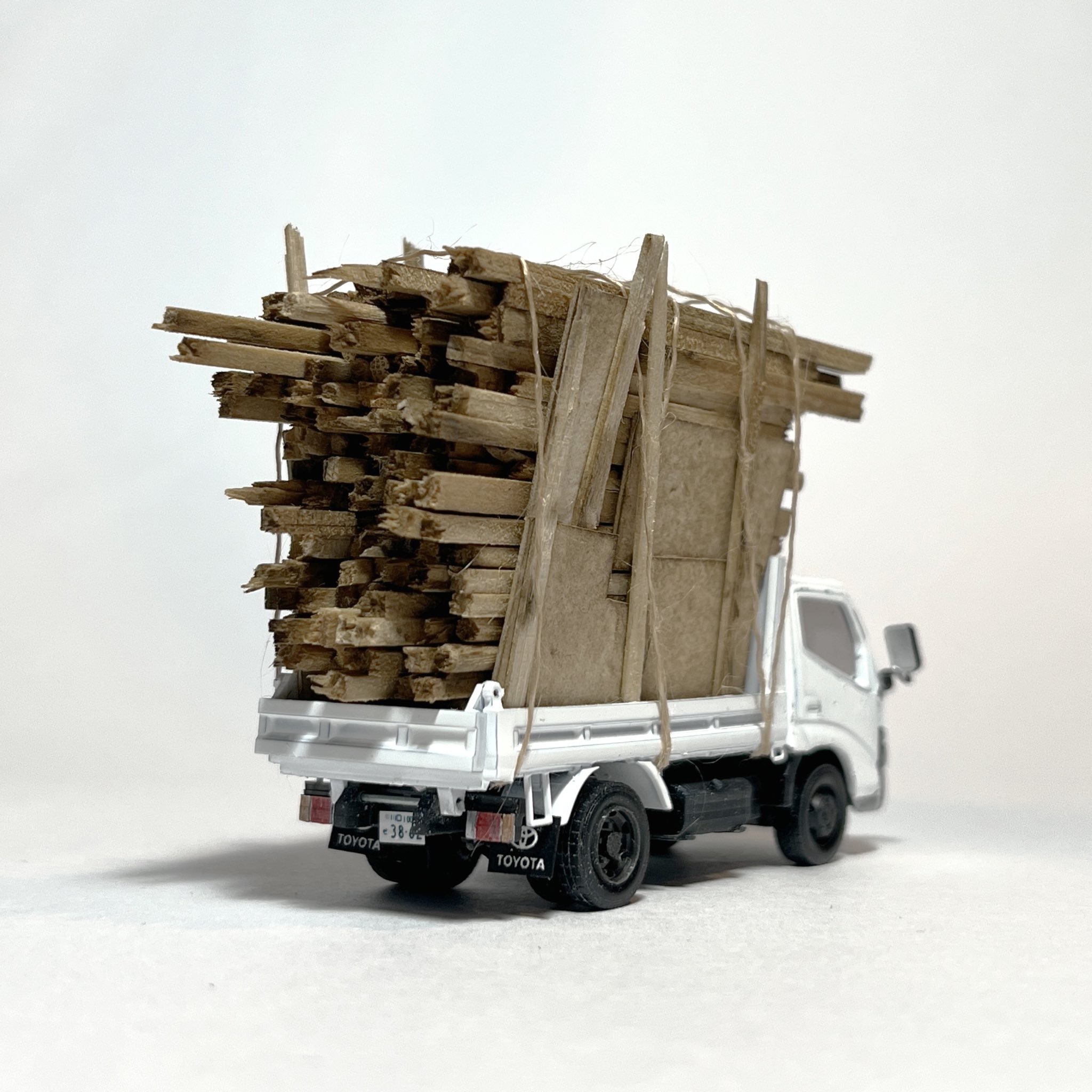 カスタム トミカ トラック 過積載 みーちゃん on X: 