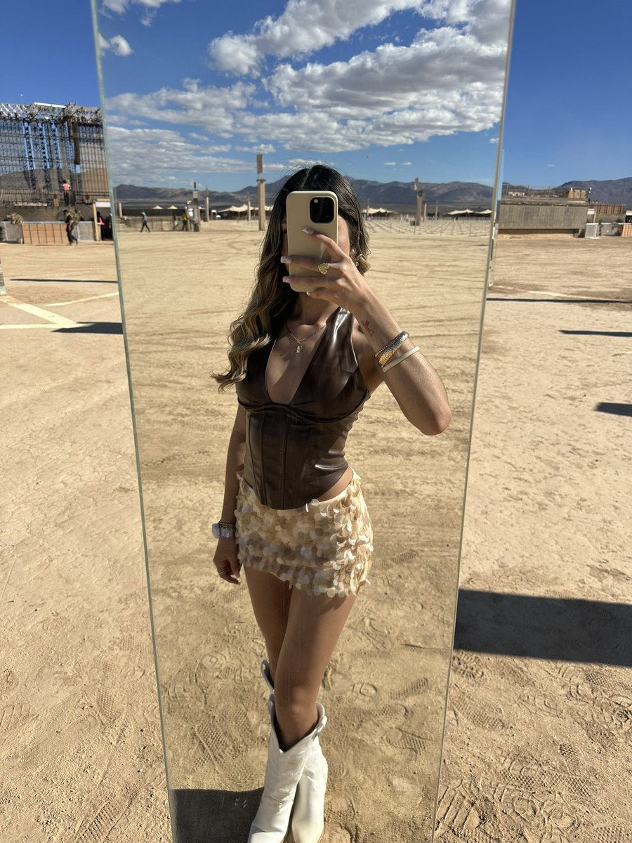 can y’all tell mirror pics are my fav?