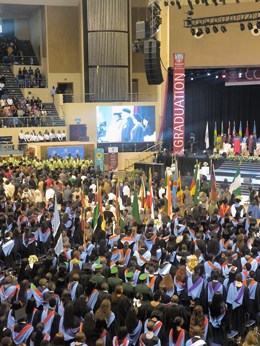 thusorm's tweet photo. This is the highest concentration of intelligence per area in the whole of Botswana today!

Congratulations to the class of 2025! You made us proud! The world awaits your manifestation. 
#UBgraduation #HigherEducation
#graduation https://t.co/bx5mzdbVBc