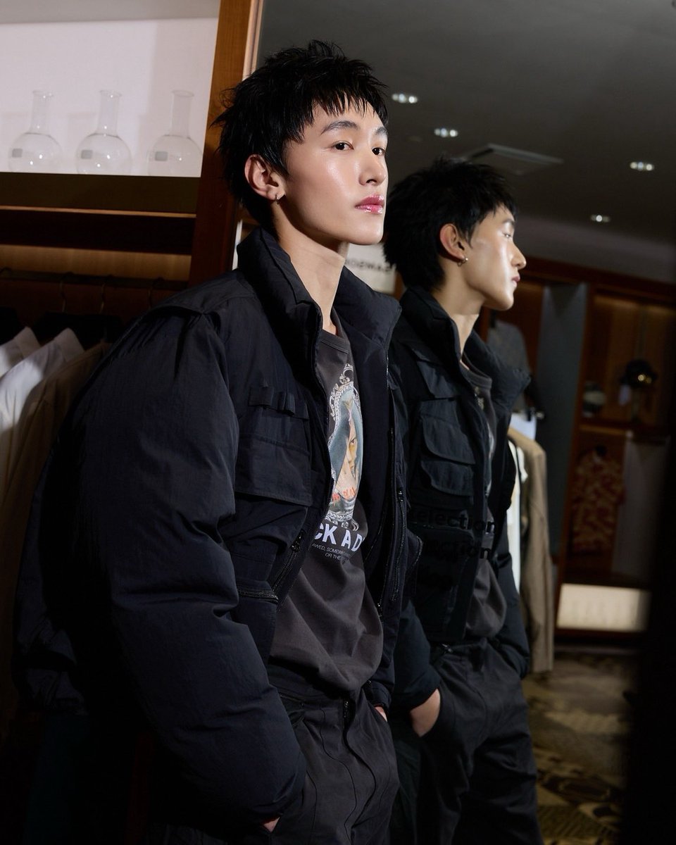 ONETRAINEE's tweet image. Siam Discovery Fashion Revolutionary 2025 🧥🥾

#SiamDiscovery #BeRevolutionary #FashionRevolutionary #SiamDiscoveryBIFW2025
#BIFW2025 #Toonyani #onetrainee