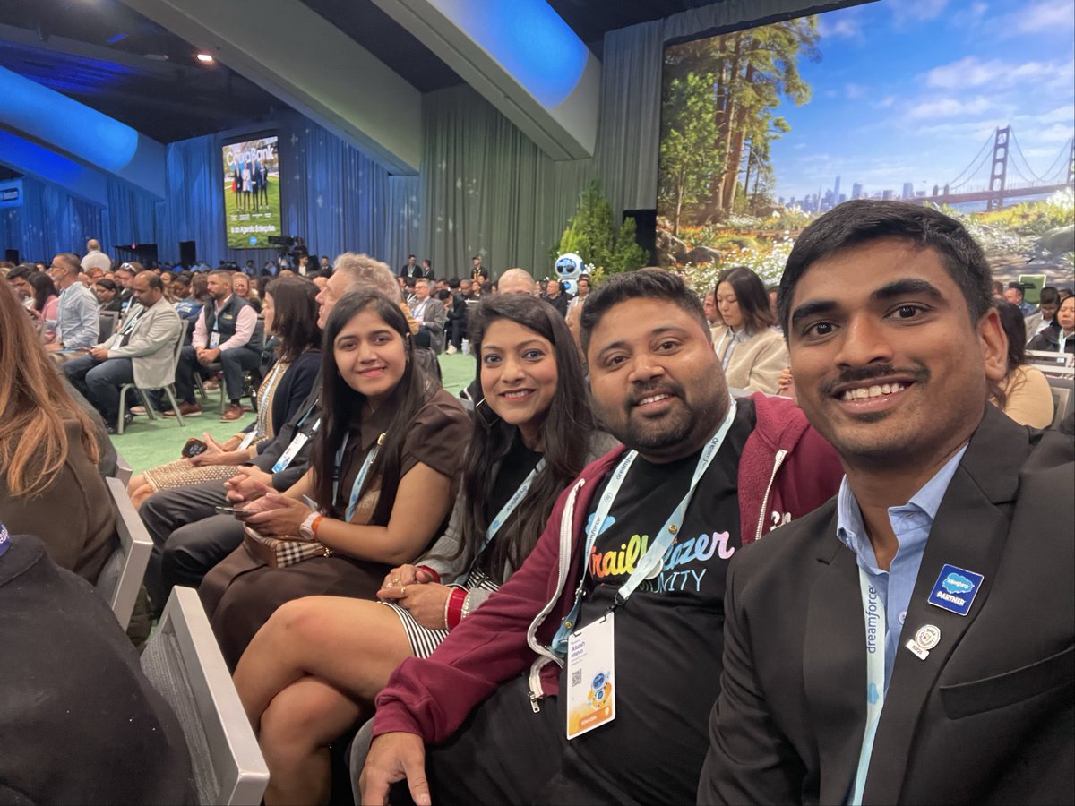 NaveenDhanaraj's tweet image. Day 1 @Dreamforce 2025 – #MainKeynote by @Benioff was inspiring! From #Agentforce360 &amp;amp; #Data360 to Slack as #AgenticOS, humans &amp;amp; AI work side by side.

Loved meeting amazing pros &amp;amp; congrats @quratulaintariq , #DF25 Golden Hoodie!

@salesforce  #AintiramWebTech #Trailblazers #AWT