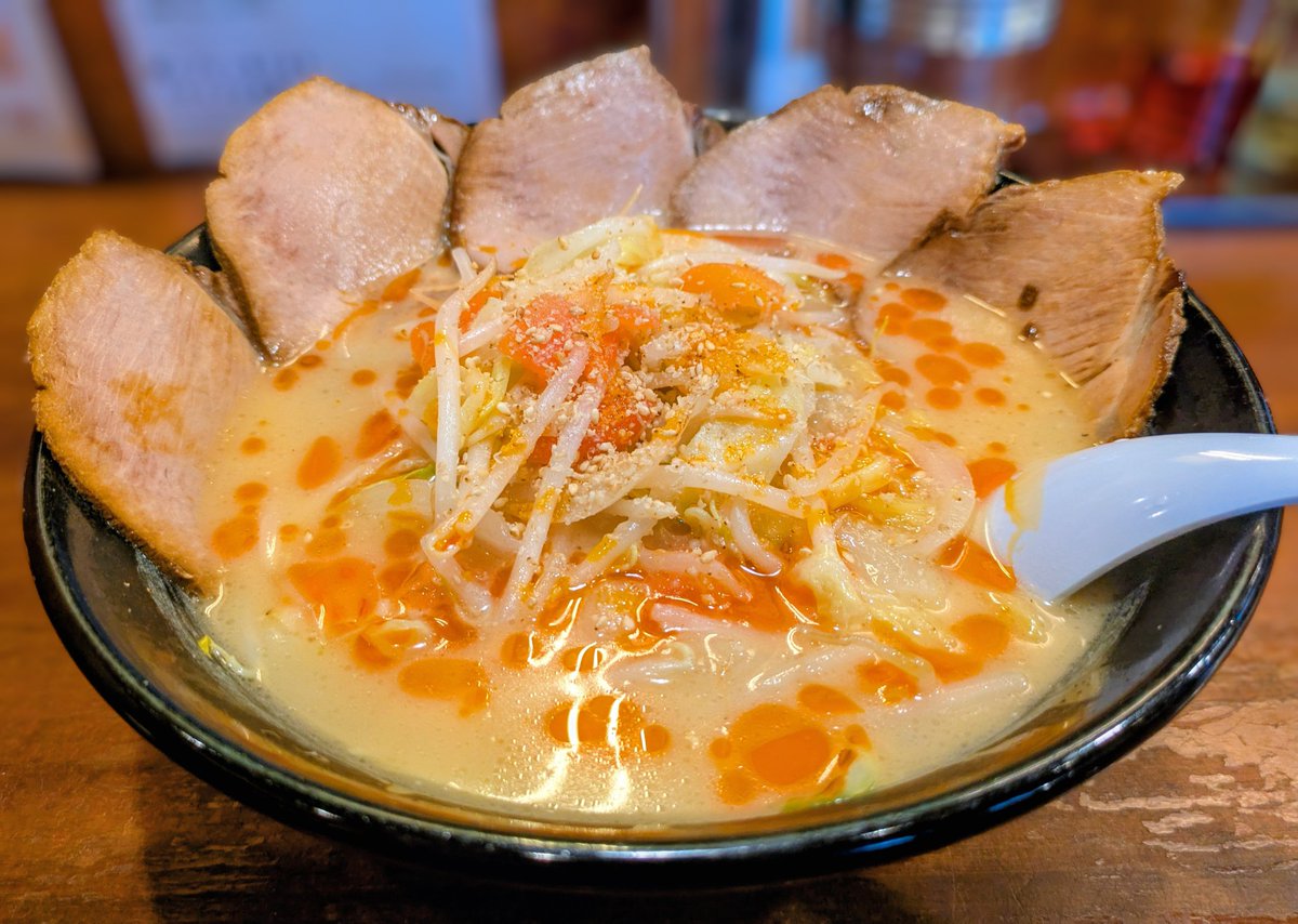 ラーメンおやじ本荘店
トマトタンメン
味濃ゆ チャーシューtp+胡椒辣油酢