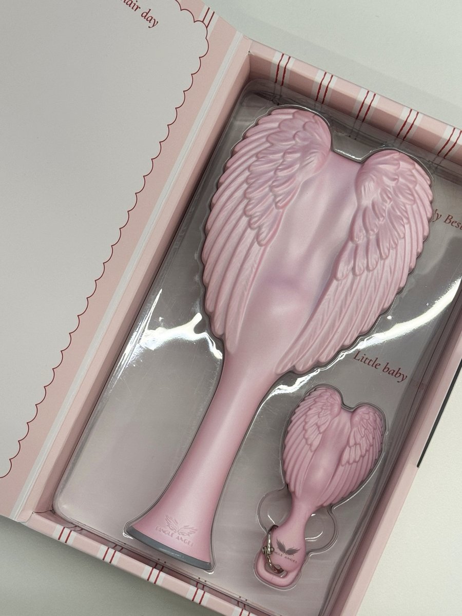 #RT #이벤트

다이어리 필요하신 분~
근데 이제 탱글엔젤 브러쉬도 필요하신분!

RT해주시면 추첨을 통해 10분께 오리지널 브러쉬 + 베이비 브러쉬가 들어있는 🩷러블리 파스텔 다이어리 기획세트🩷를 드립니다!

🎀 이벤트 기간
10/17(금) ~ 10/23(목)

🎀 경품
파스텔 &amp; 베이비 다이어리