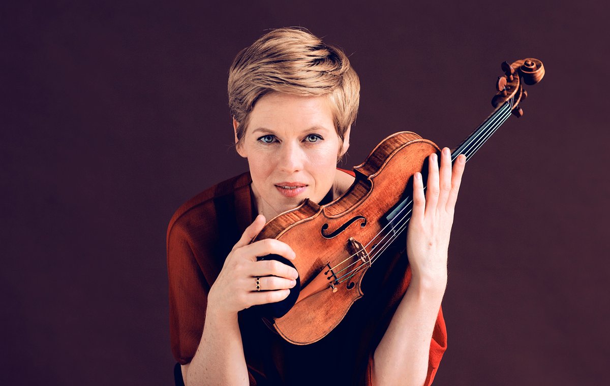 24.oktobrī “Dzintaru koncertzāles” Mazajā zālē "Rudens Kamermūzikas festivālu” noslēgs pasaules mēroga zvaigzne, izcilā vācu vijolniece Izabella Fausta. 
Plašāka informācija: kamermuzika.lv/lv/