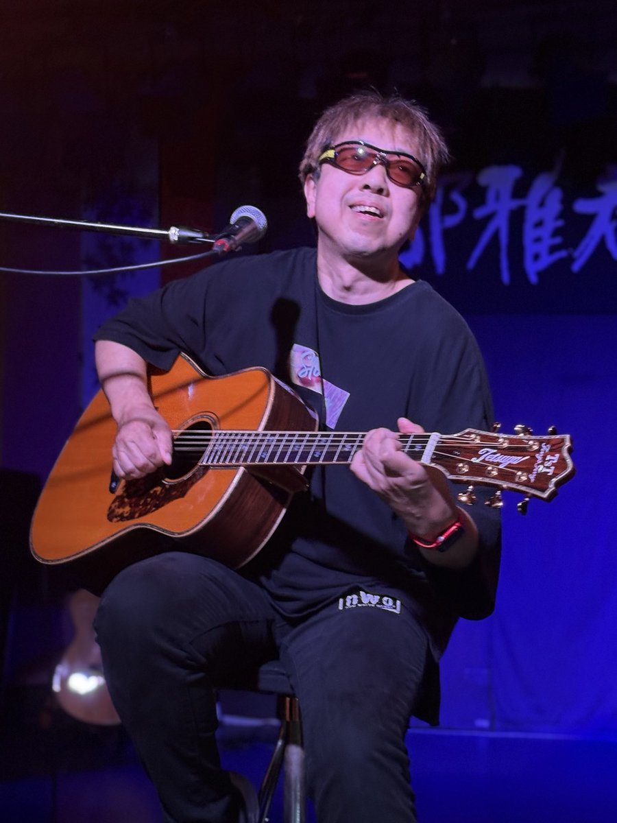 10.15京都・都雅都雅ライブ☆彡

平日なのに駆けつけてくれて本当にありがとうございました！！☺️✨✨

リズム隊のいないステージだったけど、歌っている時はそこにいる全員がきっと同じリズムの鼓動を刻んでいたと思っています😊👍

昨日の都雅都雅は日本で一番優しい心安らぐ空間でした♪^ ^