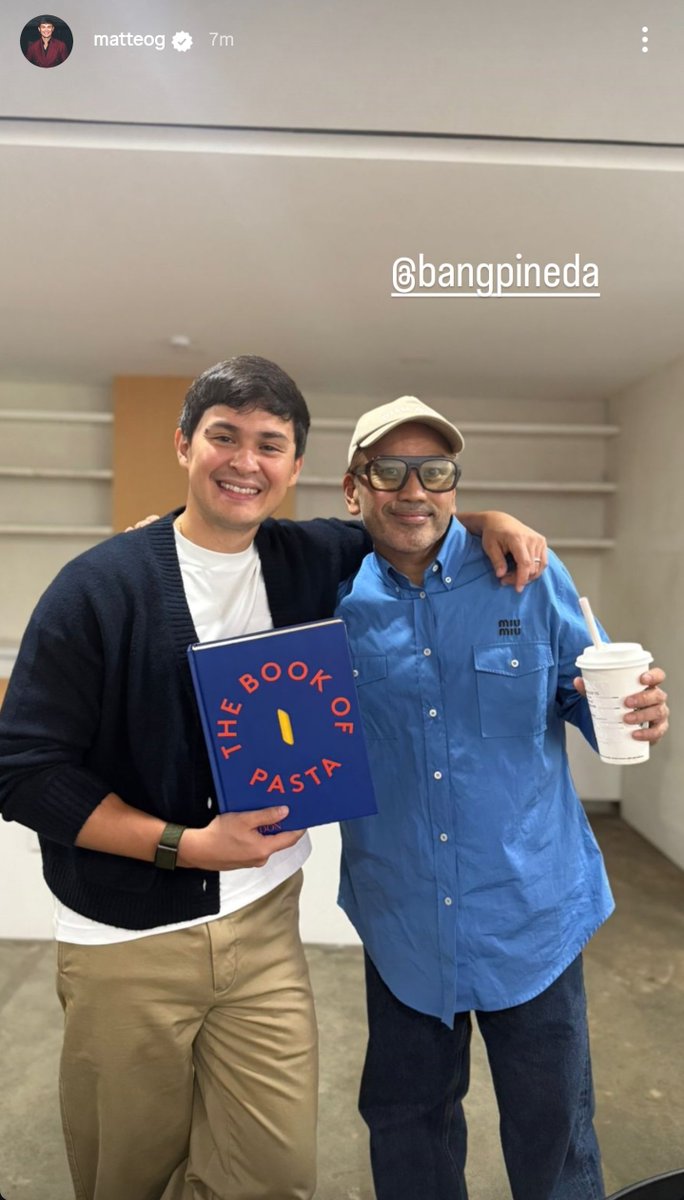 AshMatt_intl's tweet photo. π₯ Bang Pineda at #GStudios! Sweet gifts. ππΌ @JustSarahG @mateoguidicelli https://t.co/XOGnCCnhcq