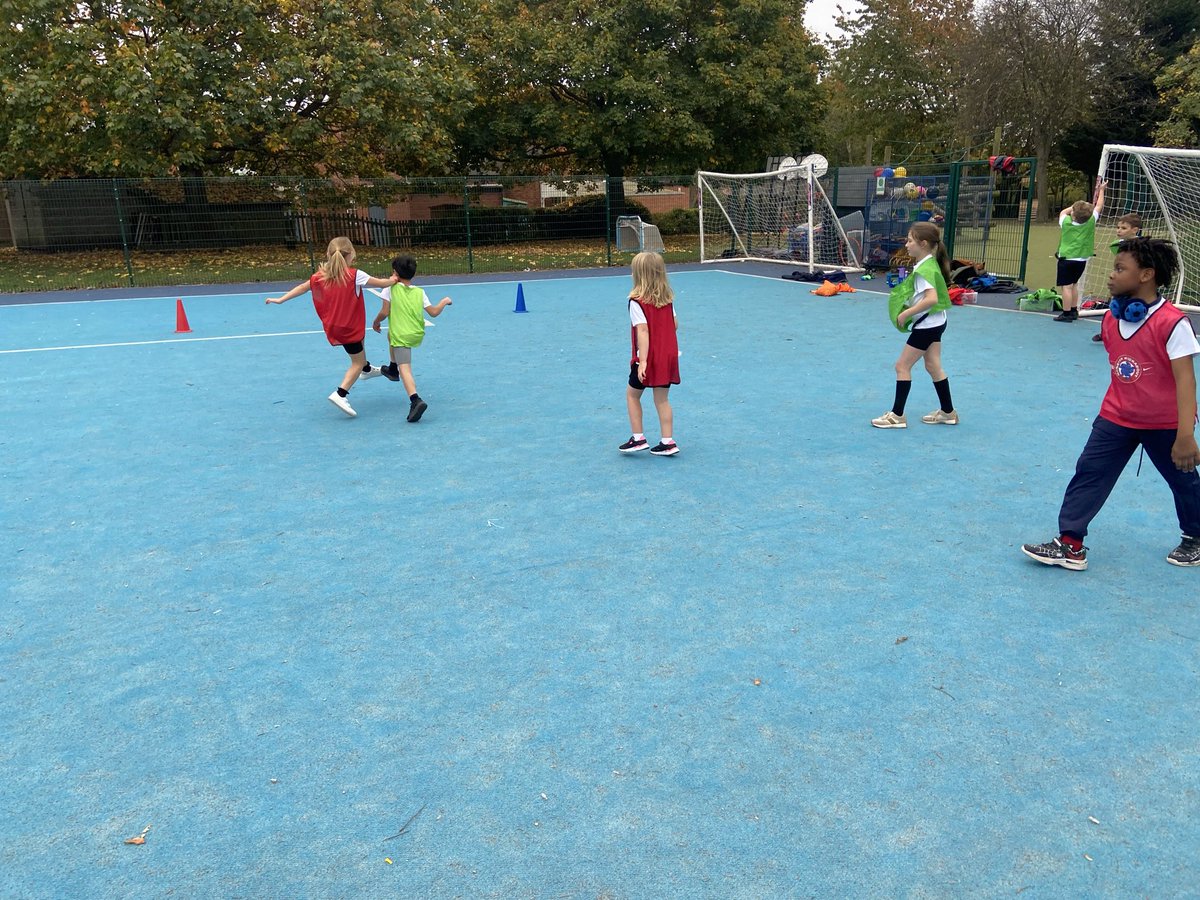 Redlands Primary and Nursery School tweet media