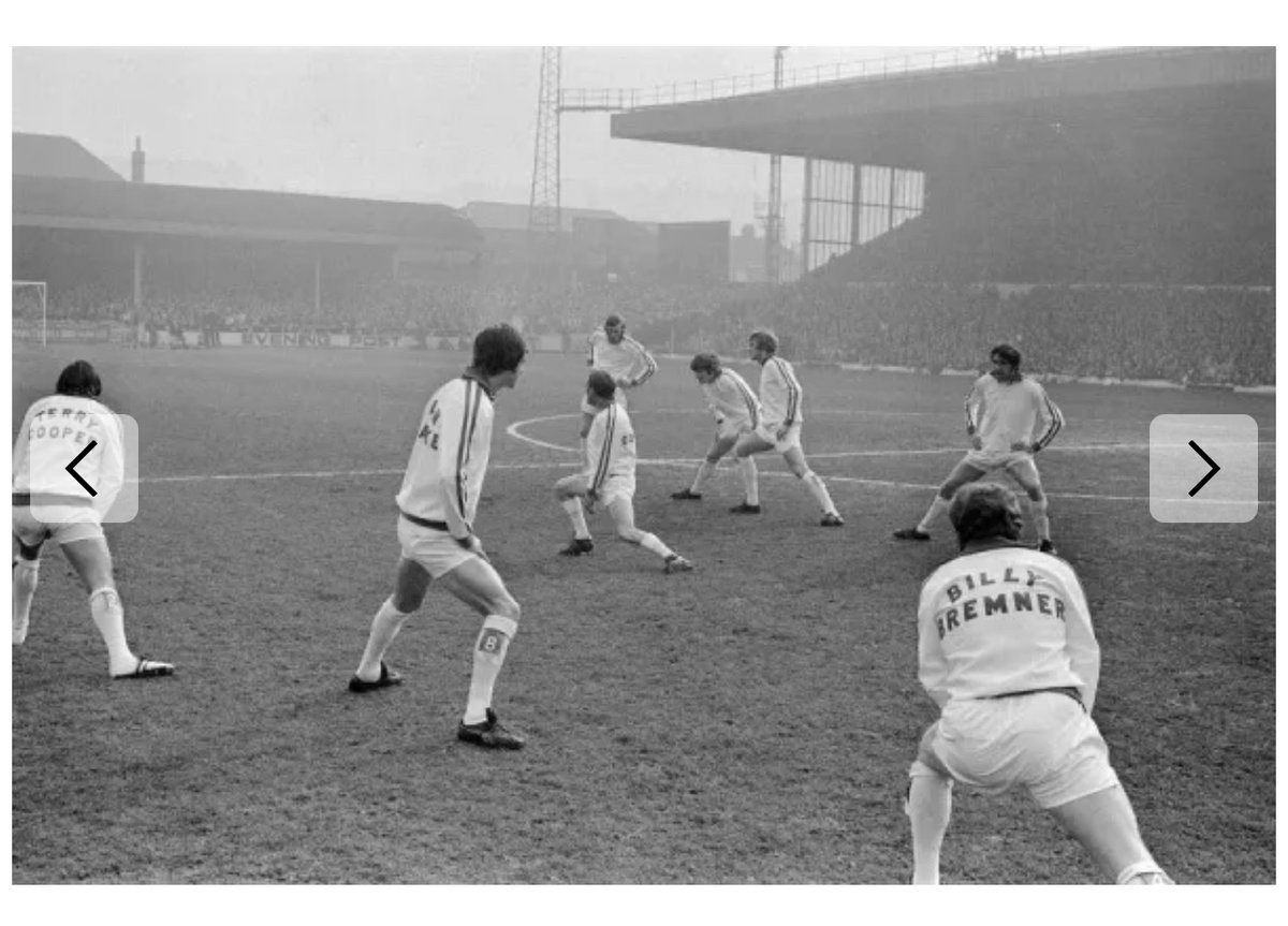 leeds_snippets's tweet image. Leeds United v Tottenham Hotspur at Elland Road, 1972. A 2-1 win for Leeds United, Clarke and Charlton the scorers with a crowd of just under 44,000.