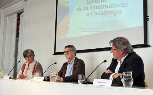 Reforçant els vincles al nostre equip: Enric Marin Otto, col·laborador històric de l'InCom-UAB, s'adscriu oficialment al nostre centre de recerca. Imatge: Presentació Informe de la comunicació al 2023 portalrecerca.uab.cat/en/organisatio…