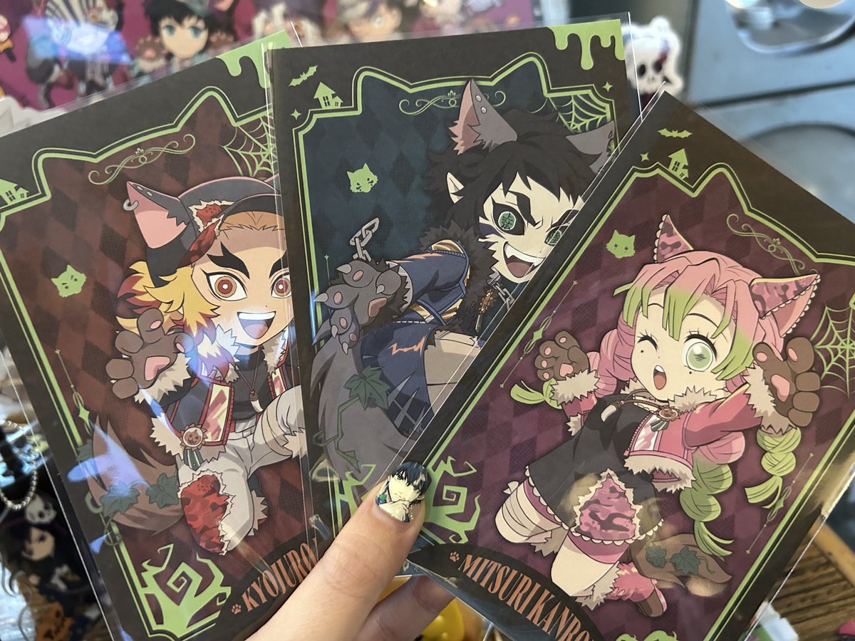 xx_bo_rixx_xxtr's tweet image. 【交換】鬼滅の刃 ハロウィン2025 ランダムドリンク ポストカード トワイライト B
【譲】煉獄 獪岳 蜜璃
【求】同種実弥
ただいま東京カフェ1階におります。
お手渡しで交換可能な方がおりましたらよろしくお願い致します˚✧