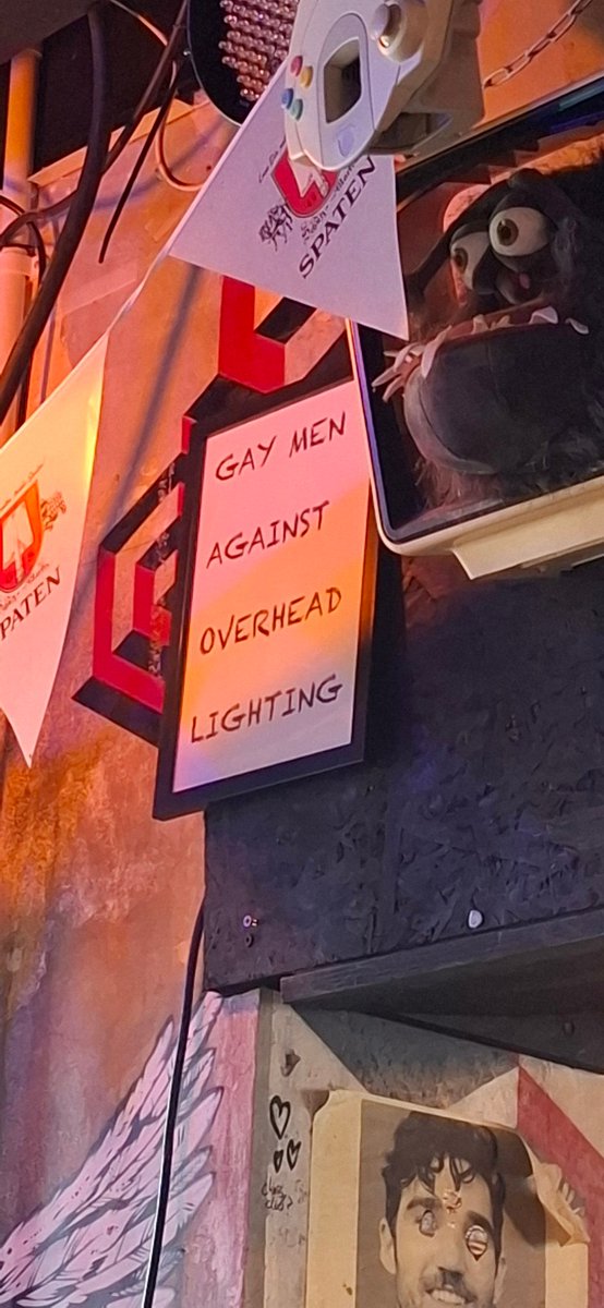 jillis (@_happymealz) on Twitter photo 