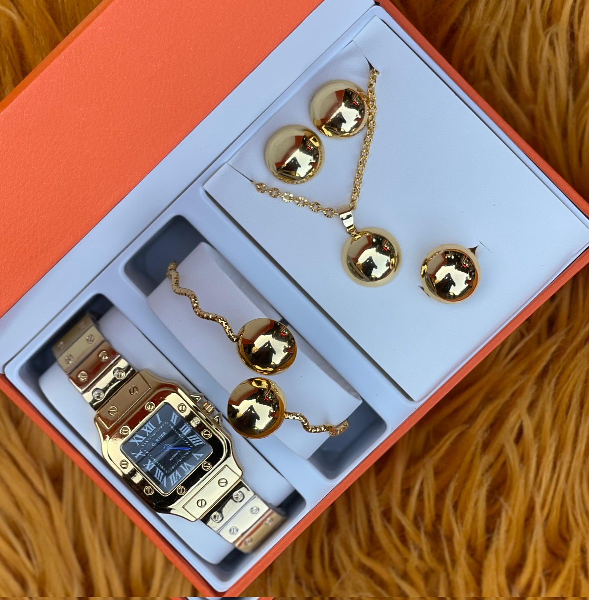 BigDebbie12312's tweet photo. Fine aunty what's stopping you from getting this set
Please slide into my DM now before you hear sold out https://t.co/ffxKjYXMIO