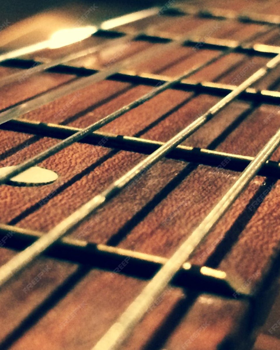 JohnnyBLmnTree's tweet image. Everytime I hold the guitar, I feel like a complete human being. Maybe a new song can come up today, or a new melody. Who knows!

🎧 Listen to the sound behind the feeling.

👉 Stream it now — link in bio!

#JohnnyBLemonTree #GuitarStories #IndieArtist #MusicThatSpeaks