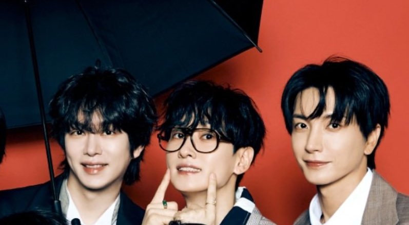 tickyteuk's tweet photo. here we go again with the “hyukjae is half-leeteuk and half-heechul” agenda https://t.co/DExcVVDsEI