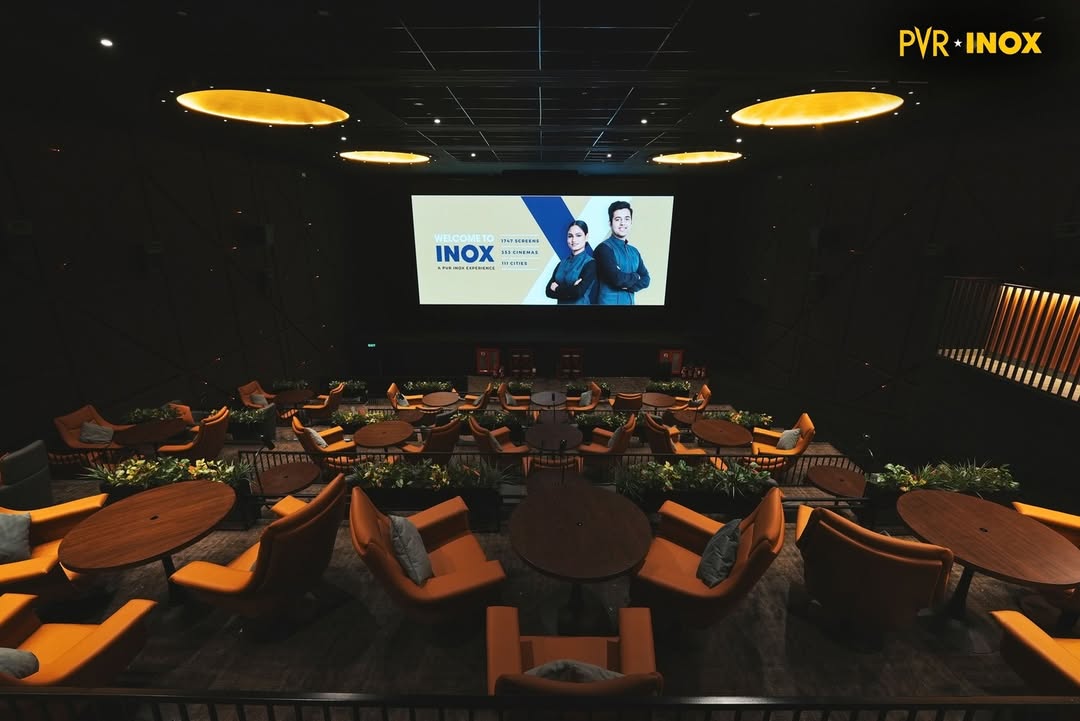 INOXMovies's tweet photo. A cinematic affair crafted for the connoisseur! โจ๐ฝ๏ธ
At m5ecity mall, Electronic City PH-2, Bengaluru โ discover Indiaโs first full-course Dine-In Cinema, redefining luxury and comfort. ๐ฌ๐
.
.
.
#DineIn #OnyxLEDCinemaScreen #RevolvingSeats #GourmetMenu #DimLightShows #M5ECityMall #Bengaluru