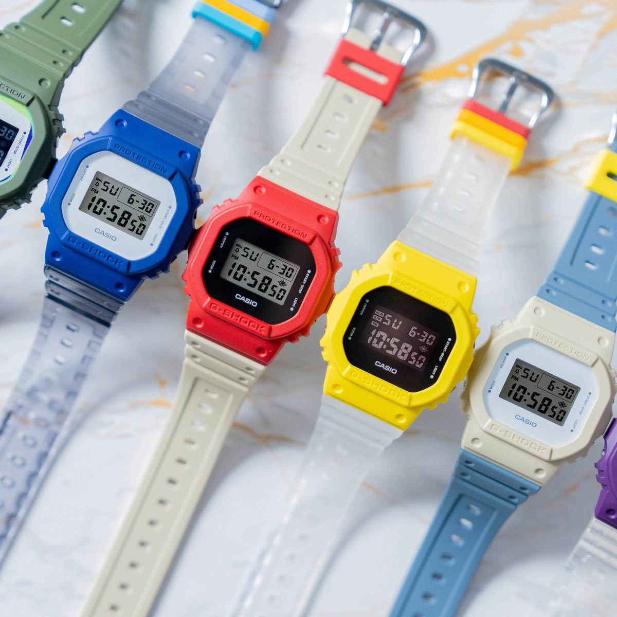 今日10月16日は #自分色記念日 🎨

#MYGSHOCK なら、好きなパーツを組み合わせて”自分色”のG-SHOCKを作れます⌚️
似合う色、好きな色、推しカラーなど…自分だけのオリジナル時計を、毎日の相棒にいかがでしょうか？

▼カスタマイズはこちら！
casio.link/4n3eRr7