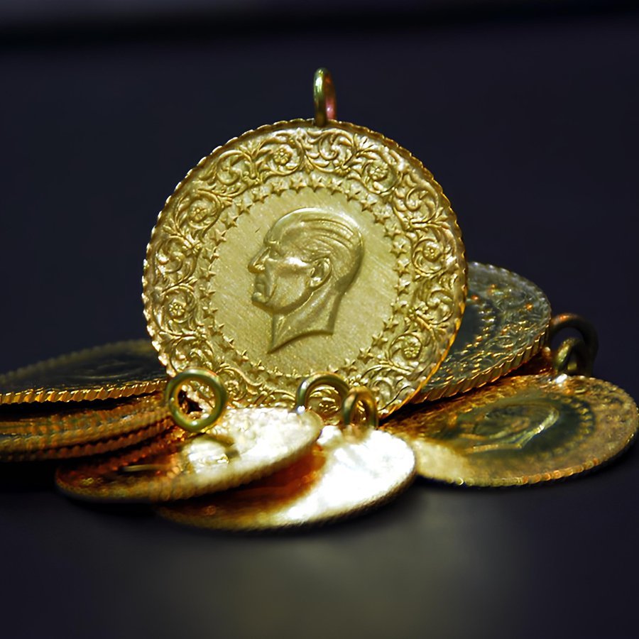 Gram altın 5700 TL ile rekor tazeledi.