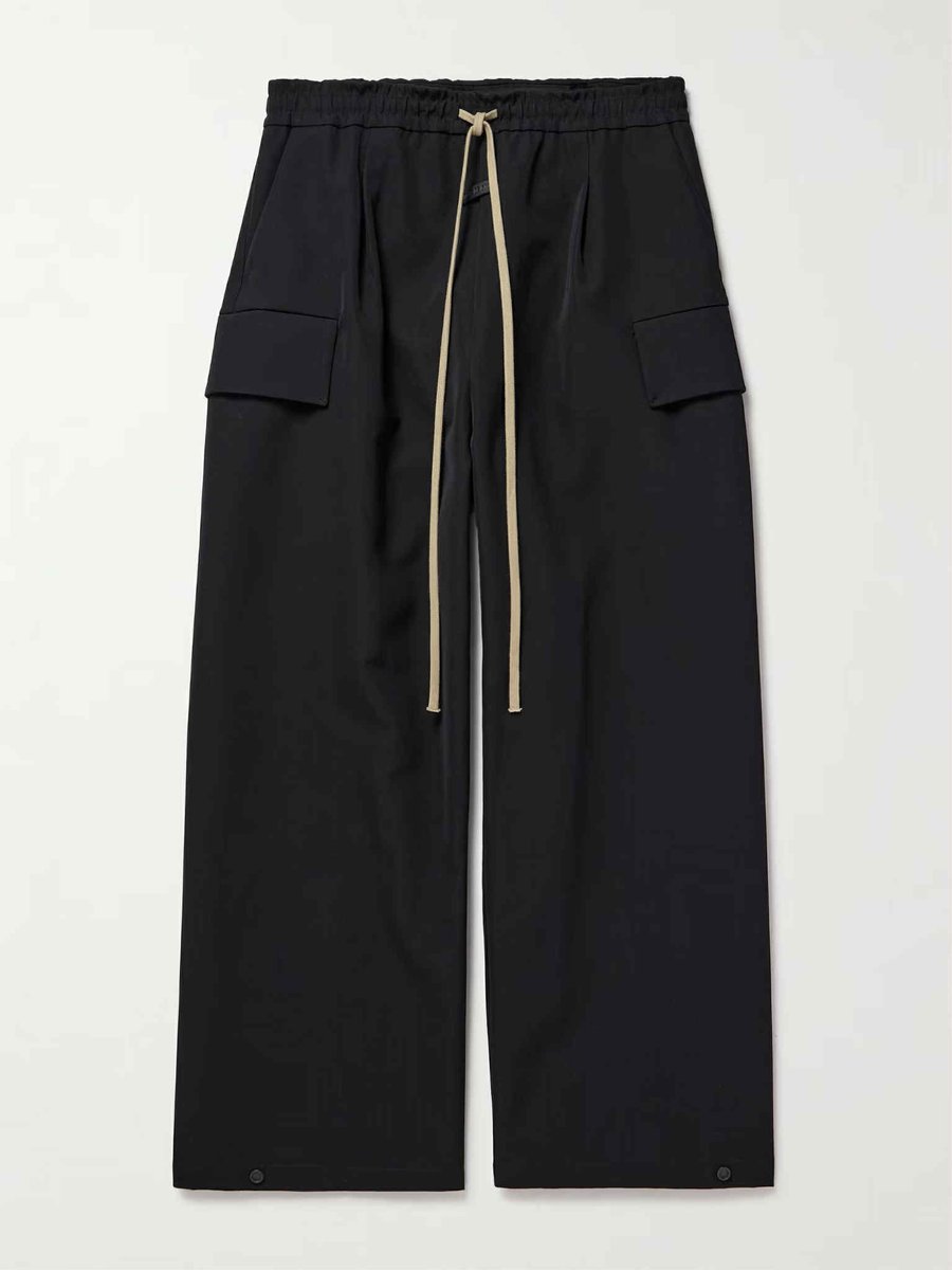 FearOfGod2013's tweet photo. Fear 8thのベストバイはデニムカーゴ。何にでも合わせられるので重宝した。
素材違いのコットンウールのブラックが、セールで10万ちょいだったので購入。今度こそ8thは最後。

ヴィンテージブラックはまだセールで売ってる。
https://t.co/BYcUpRu4v1 https://t.co/wL3Dzh7Fsu