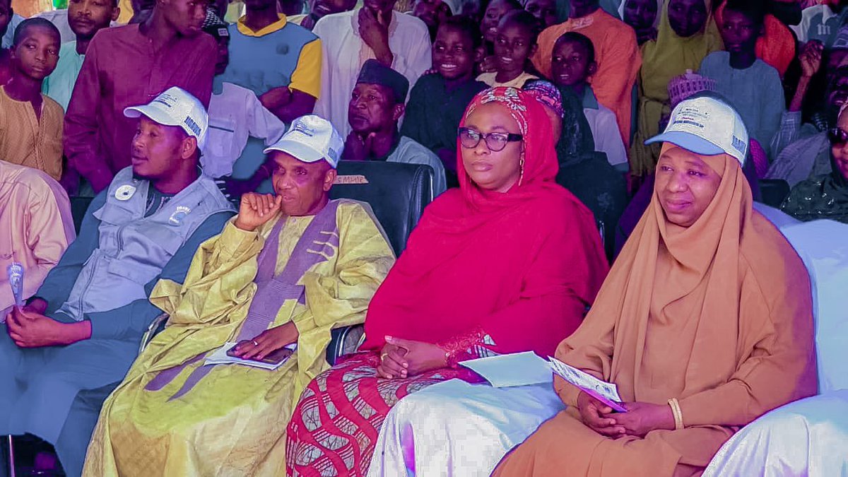 FirstLadyJigawa's tweet photo. Yesterday, I had the privilege of leading the Global Handwashing Day celebration in Dundubus, Dutse Local Government Area.

The event was organized to create awareness on the importance of regular handwashing and to highlight how this simple act can prevent the spread of infectious diseases and promote healthier communities.

Earlier, I had directed the wives of local government chairmen across Jigawa State to organize similar sensitization activities in their respective local government areas. This collective effort is aimed at ensuring that every household, school, and public institution embraces the habit of proper hand hygiene.

During my remarks, I encouraged students, parents, teachers, and community members to always keep their hands clean and make handwashing a daily routine. I also shared Qur’anic verses and Hadiths that emphasize the importance of cleanliness in Islam, reminding everyone that cleanliness is part of faith.

As part of the demonstration, I personally washed my hands before the audience to show, practically, the correct way to wash hands and to lead by example.

I was joined at the event by the wife of the Speaker of the Jigawa State House of Assembly, the wife of the Dutse Local Government Chairman, the wives of the Commissioners for Budget and Works, the wife of the Accountant-General, and several other government officials.

Together, we reaffirmed our commitment to promoting hygiene, good health, and community awareness across Jigawa State. I believe that by embracing cleanliness and hand hygiene, we can protect our families and build a healthier, stronger future for our children.

Hajiya Hadiza Umar A, Namadi
First Lady of Jigawa State.