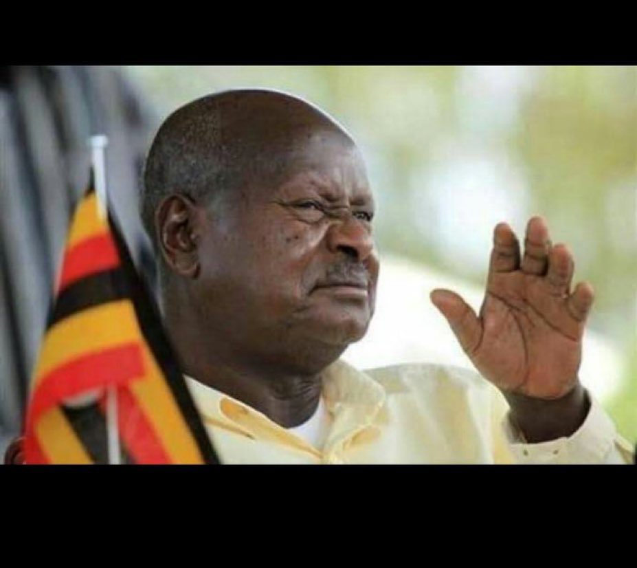 Me weneva a short man approaches me 🌝