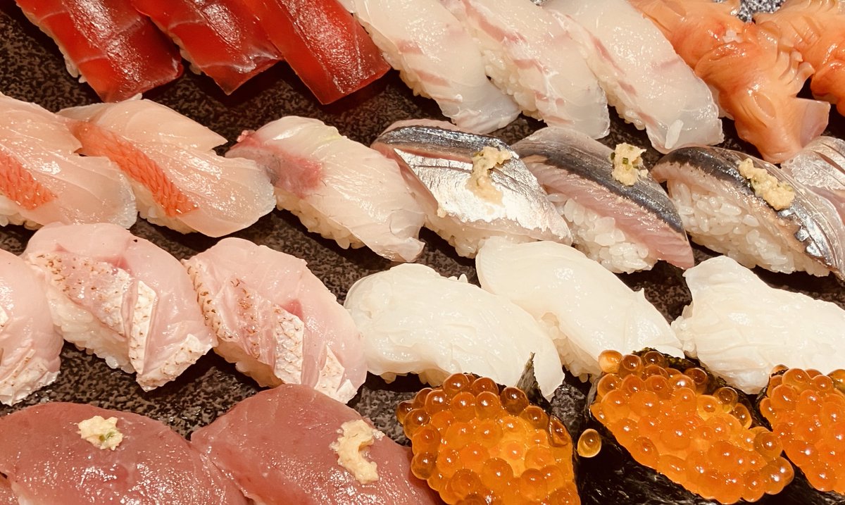 sqrt4kaido's tweet image. これが #Turing飯 …!ということでご馳走になりました。大局的な展望と、それに向けて今どんなフェーズにありどんな技術的チャレンジに取り組んでいるのかを伺えて、とても刺激的でした!ありがとうございました!