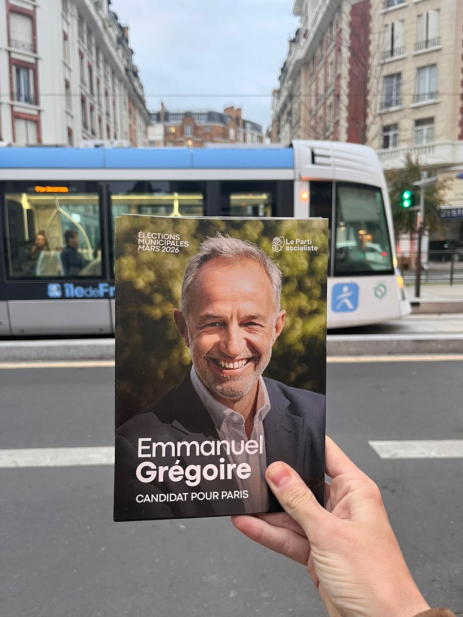 17agauche's tweet photo. En tractage cette semaine avec nos candidats @egregoire et @Karim_Ziady https://t.co/cHw3PJW4de