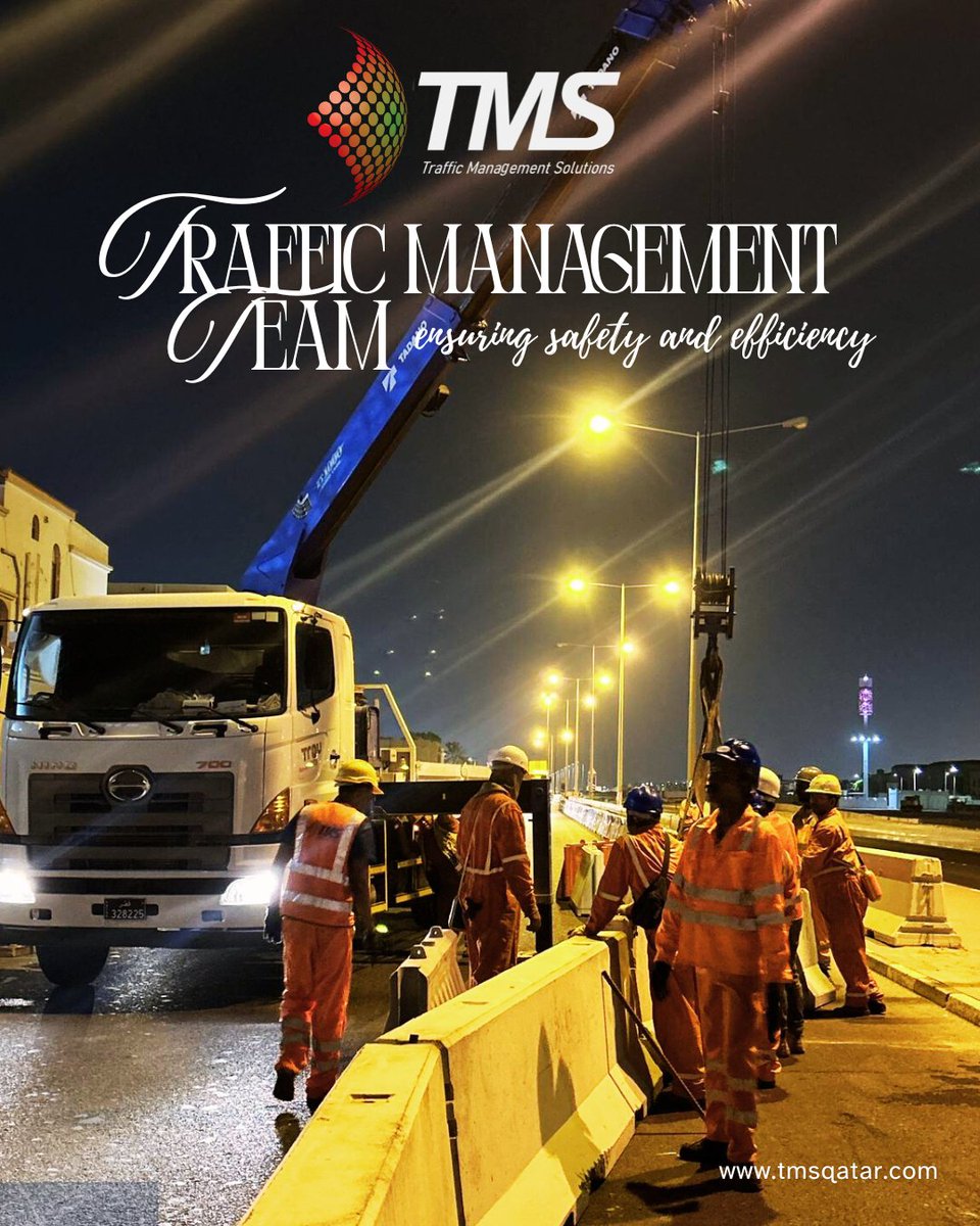TMS_Qatar's tweet photo. Traffic Management Team ensuring safety and efficiency🚧
#TMSQatar #trafficmanagement #roadclosure https://t.co/BgLuhZ4Cnk