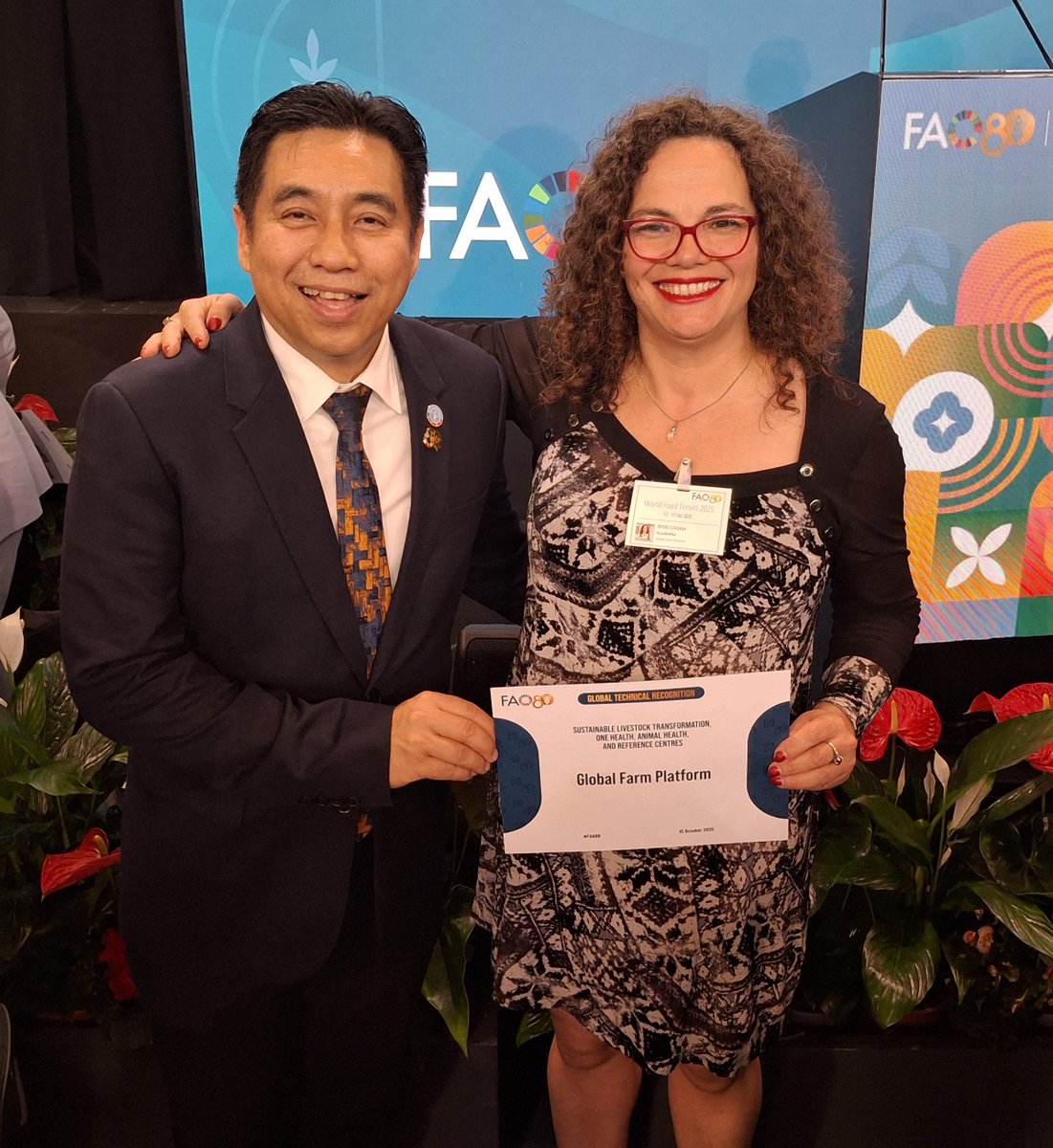 Rothamsted's tweet photo. Last night in Rome 🇮🇹 the @GlobalFarmPlatf was awarded Technical Recognition status by the @FAO for contributions to Sustainable Livestock Transformation @WorldFoodForum Congratulations to all! 🐄🎉🍾👏 @jordanarivero @ThanawatTiensin https://t.co/YEPV38eqKm