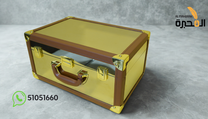 متوفر لدى #المحبرة تصميم وتنفيذ وطباعة على بوكسات الدزات والمهور 💍والعطور والهدايا وأيضا طباعة دعوات الزفاف والتوزيعات بأفكار أنيقة وجودة عالية 
للتواصل والاستفسارات📲 51051660
#قطر #الدوحة #أعراس #تصميم_هدايا #توزيعات