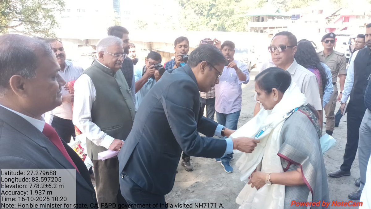 Welcoming the Hon'ble Central Minister (MoS) Smt. Nimuben Jayantibhai Bambhaniya for inspection of infrastructure development in Sikkim under NHIDCL along NH-717A today on 16th October, 2025.