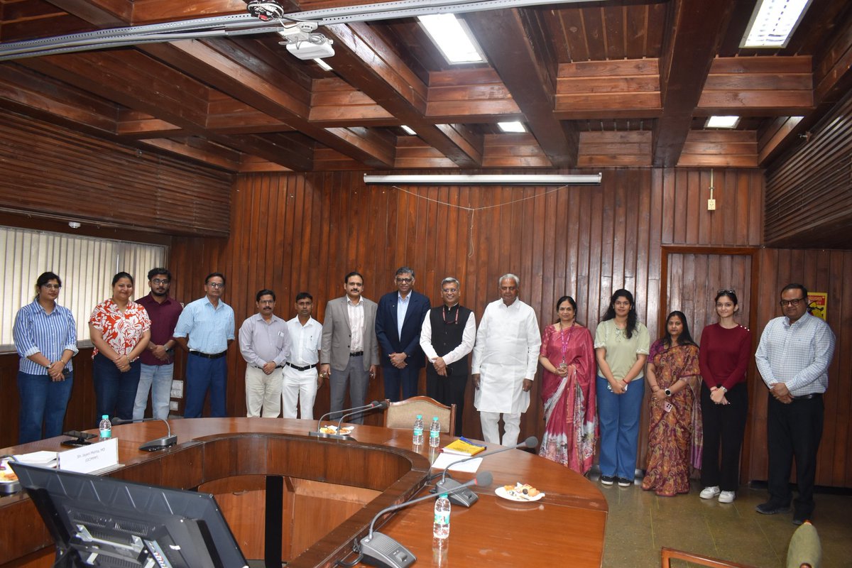 coopbharattaxi's tweet image. The first meeting of the Board of Directors of Bharat Taxi (#SahakarTaxi Cooperative Limited) was held today in New Delhi. Board members shared valuable insights on the roadmap ahead, setting the direction for the #cooperative’s growth and innovation.
#sahakarsesamriddhi