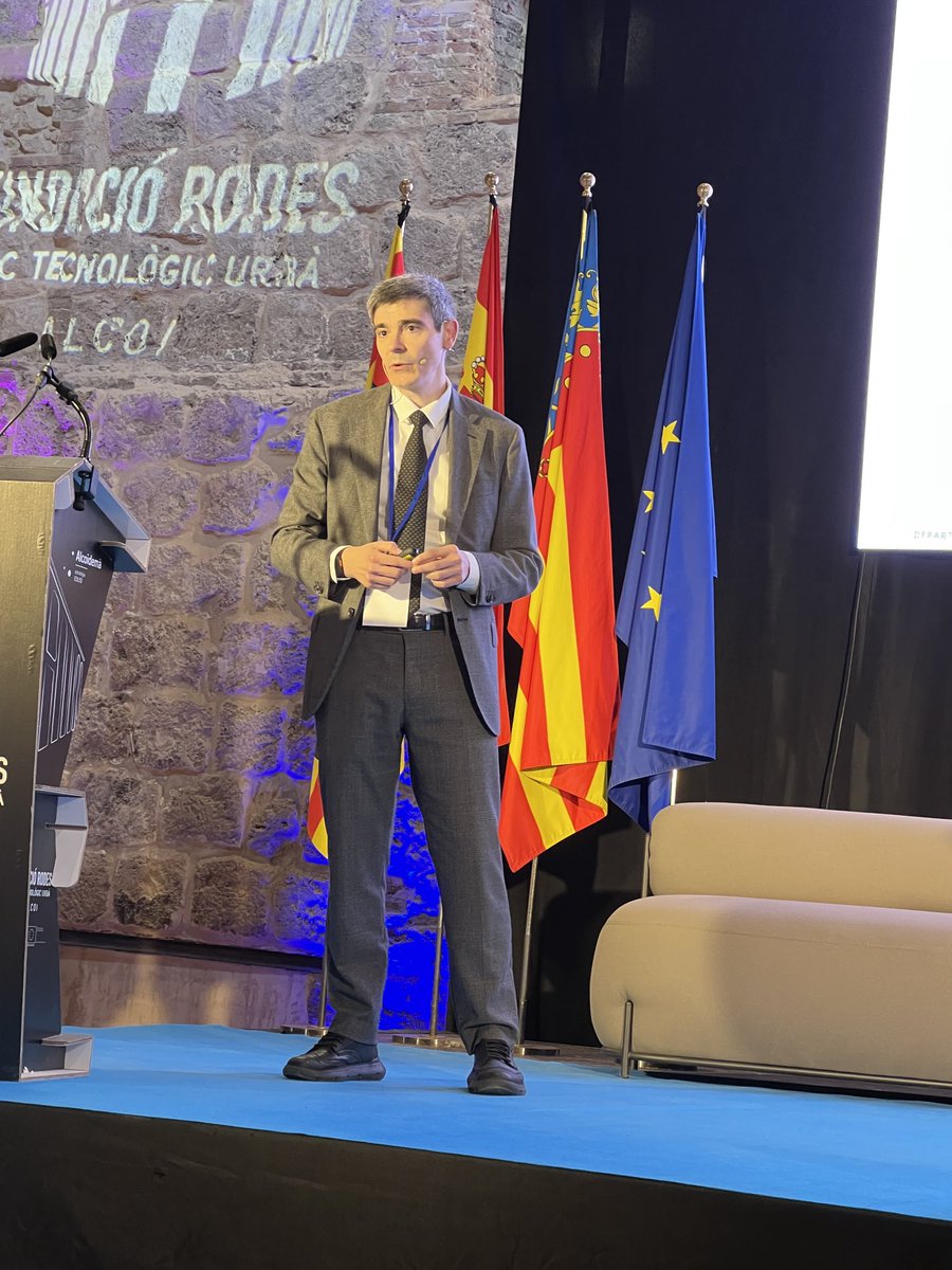 Grupo Comunicating tweet media