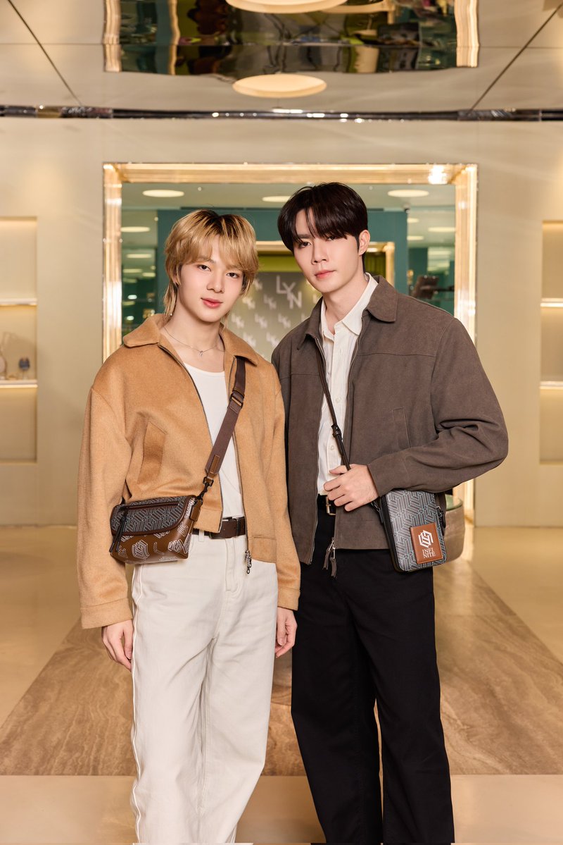 DomundiTV's tweet image. พบกับ “ซี” @zee_pruk และ “นุนิว” @CwrNew ได้ในงาน Better Together With LYN ✨️
#LYNXZeeNuNew