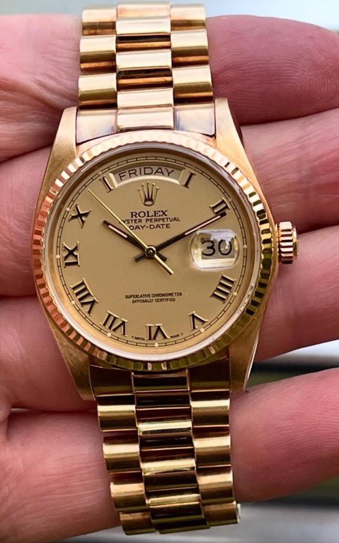 KiddoCantMiss9's tweet image. Silver ??    Or.       Gold ??💁🏼‍♂️