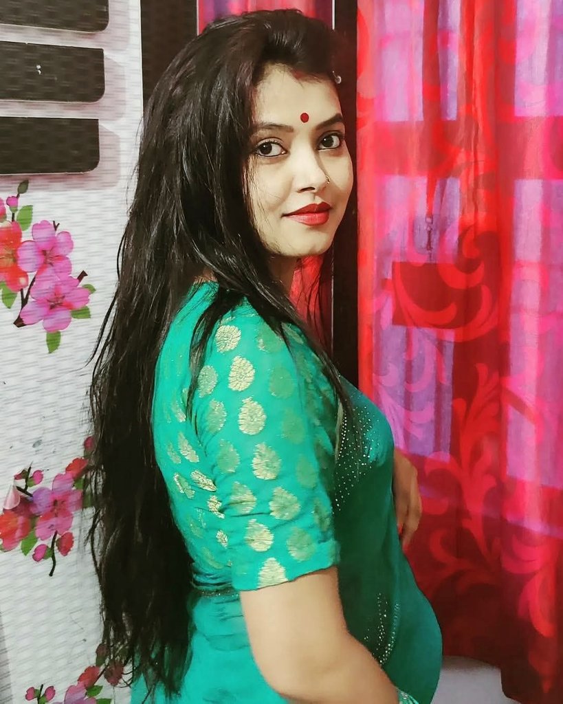 सीमा भौजी को अभी टिकट नही मिला है,

जैसे ही लिफाफा मिलेगा आप लोगों को बताएंगे।

अगर सीमा भौजी को टिकट नही मिल तो तेजस्वी यादव के शपथ ग्रहण समारोह का बहिष्कार होगा आंदोलन के लिए आप लोग तैयार रहें।

#TejasviYadav टिकट दीजिए हमारी भौजाई को नही तो उग्र आंदोलन होगा।
#SeemaKushwaha