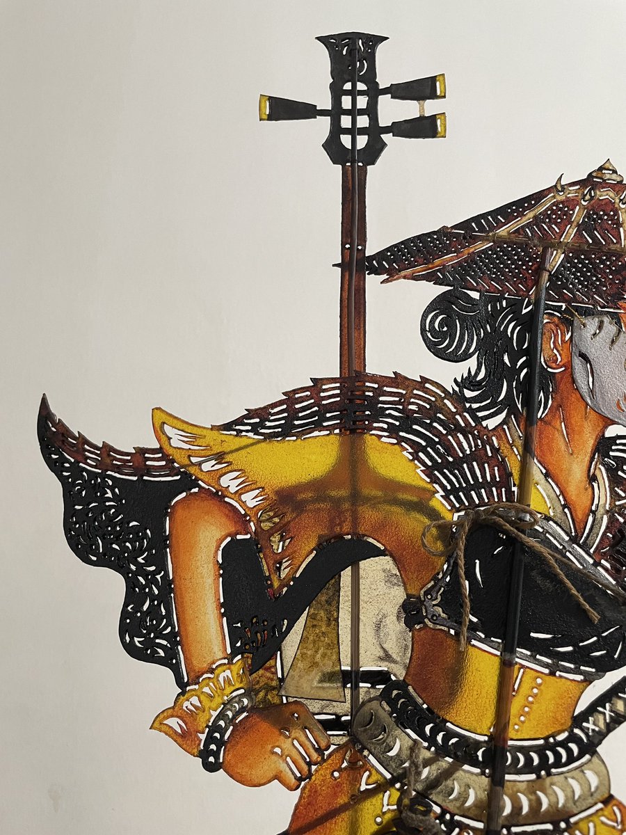 fusionwk's tweet image. Yes,we did the gear-up version of @PlayStation @SuckerPunchProd @GhostofYotei game character #atsu

So the #shadowpuppet / #wayangkulit now wearing mask, carrying #shamisen &amp;amp; drinking bottle, holding her signature katana… she is now ready for action!