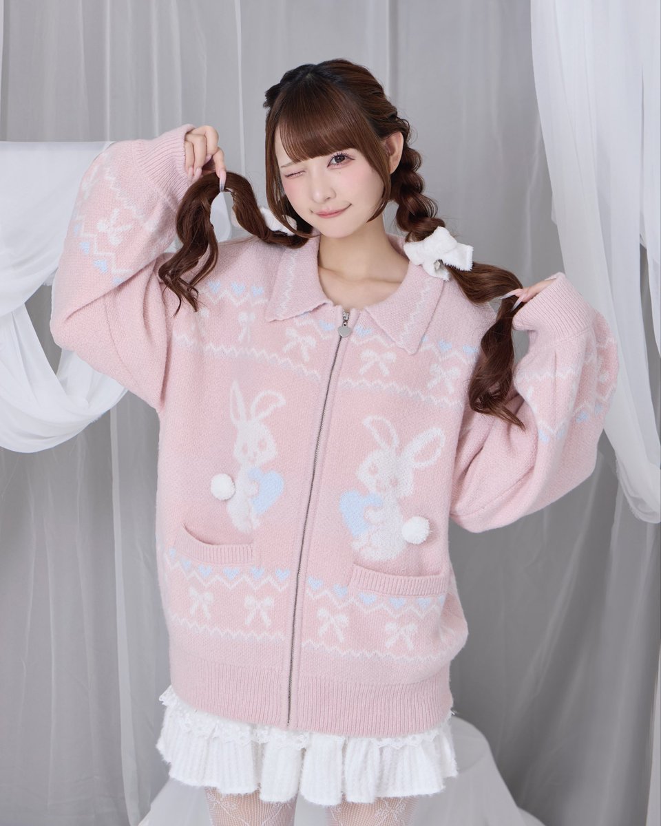 Honey Cinnamon うさぎ柄カーディガン ⠀ ┈ 𝑁𝐸𝑊𝐴𝑅𝑅𝐼𝑉𝐴𝐿 ┈ モチーフ柄がかわいい ジップニット