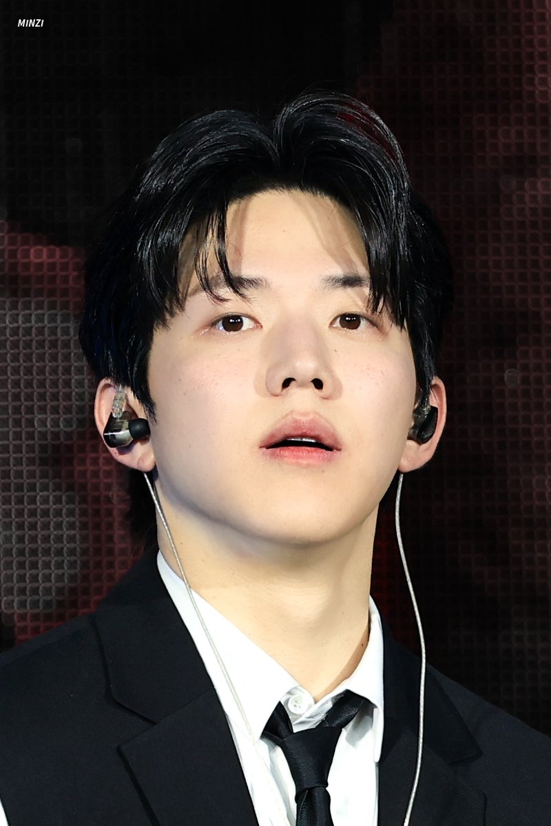 zgjaaixus's tweet photo. 250831 #도운 #DOWOON

고양콘 좋았던 점 도우니 자연산 주근깨 공개 https://t.co/6femyx2XtL