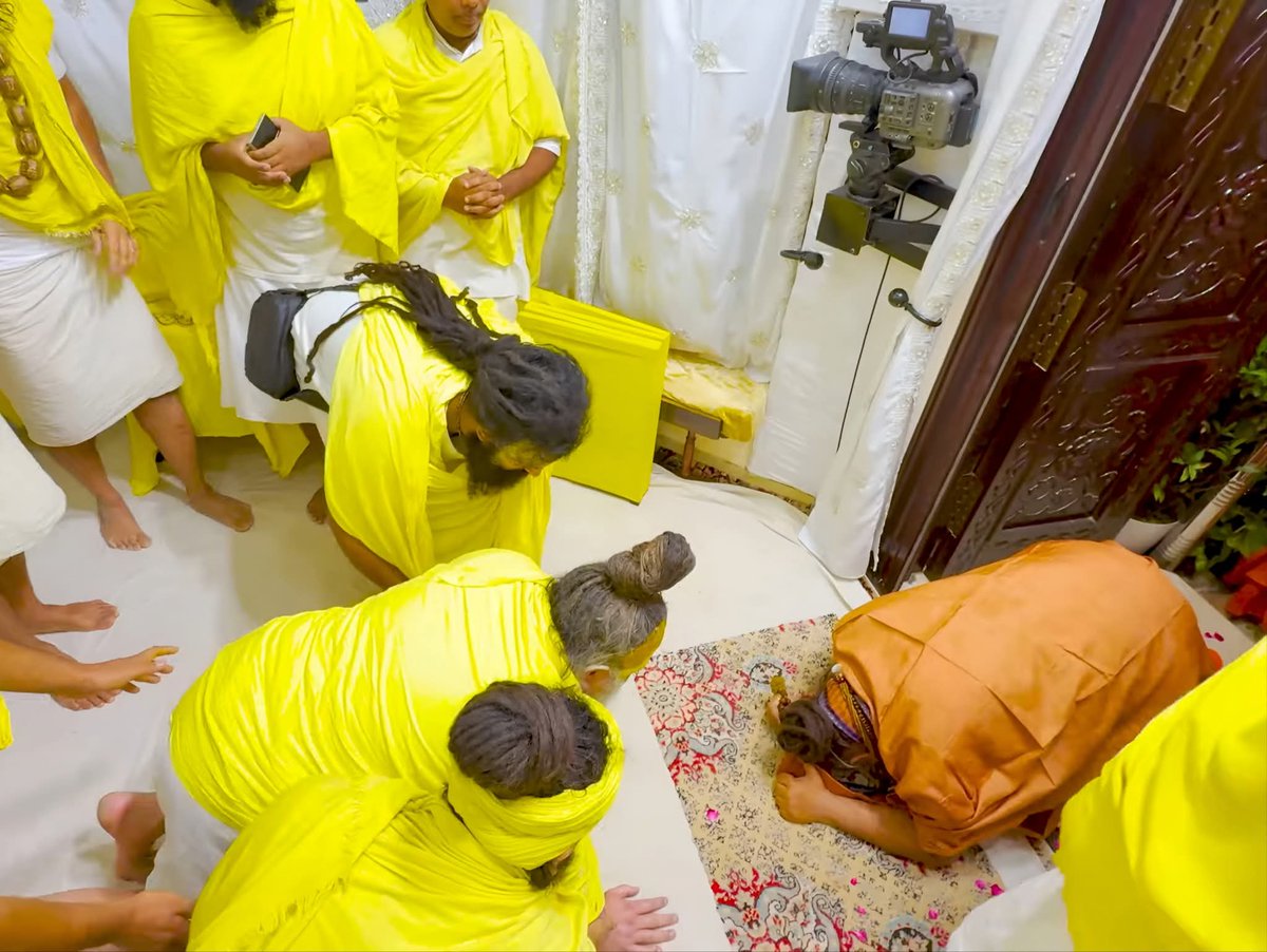 संतों का मिलन  
मथुरा उप्र एवं ओकारेश्वर मप्र
🙏🙏