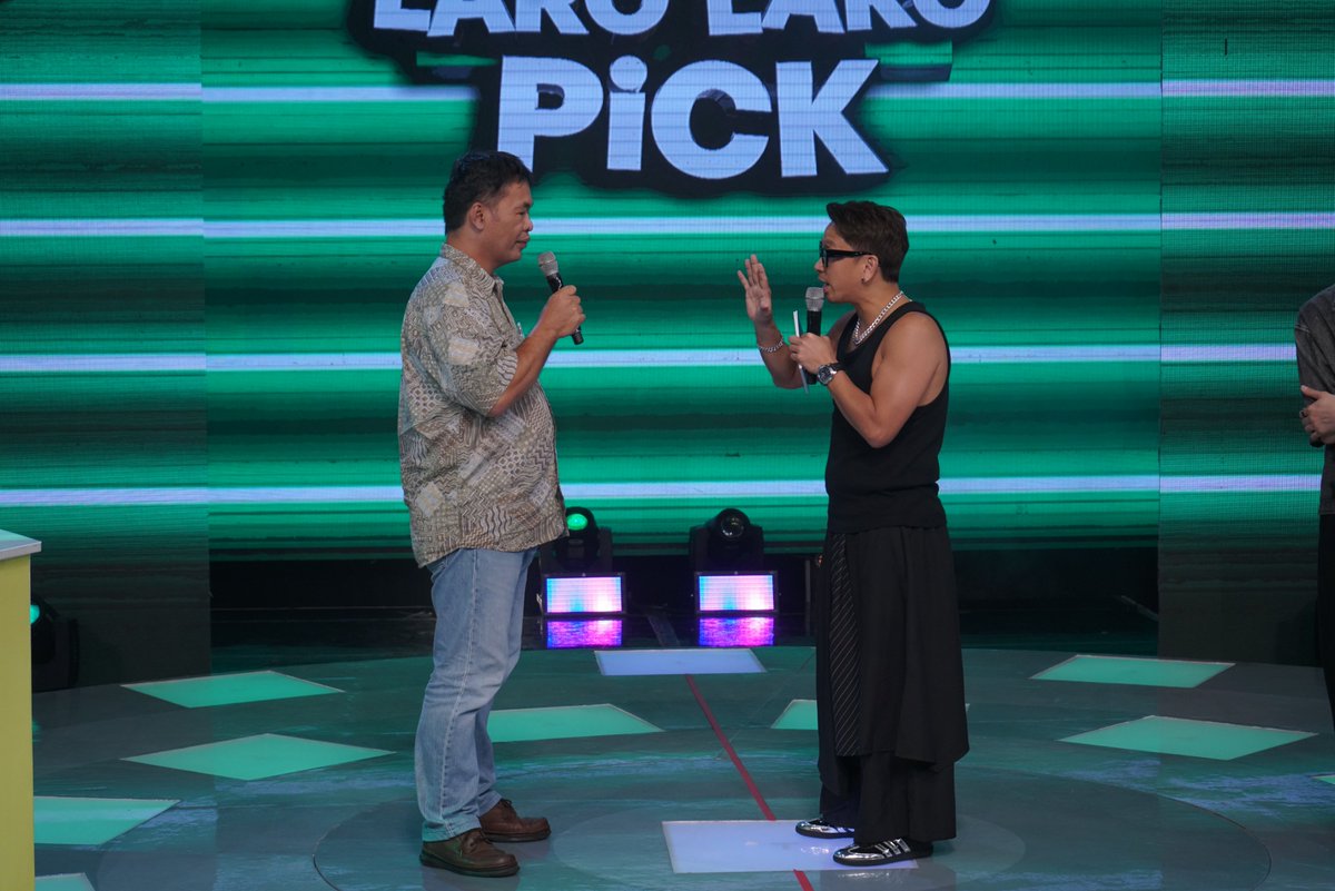 itsShowtimeNa's tweet image. Masasagot kaya ni Kuya Abel ang jackpot question?
#IbaKaTalagaShowtime #LaroLaroPick
WATCH #ItsShowtime LIVE:
linktr.ee/itsshowtimena