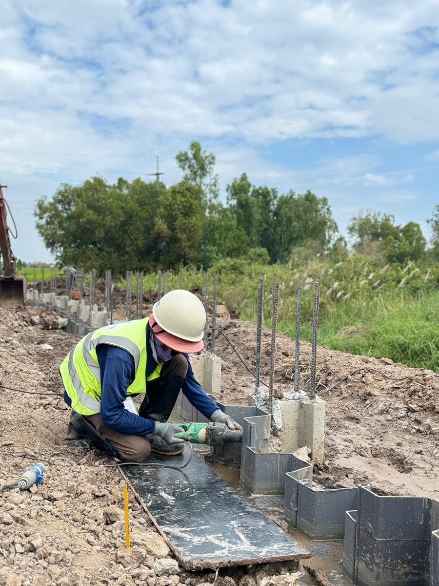 SmallBossJohn1's tweet image. Beyond Steel and Concrete: How PVC Sheet Piles Are Revolutionizing Ecological Engineering
#EcologicalEngineering #SustainableConstruction #WaterManagement #Innovation #GreenInfrastructure #PVCSheetPiles #LinkedInTopVoice
