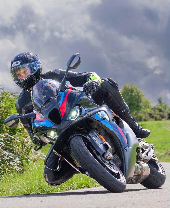 Metzeler is set to replace the awesome M9RR with the all-new Sportec 01. There's also the new Sportec 01 RS. Both due early 2026. Sign up to be notified when these are in stock:

twotyres.co.uk/product/metzel…

twotyres.co.uk/product/metzel…