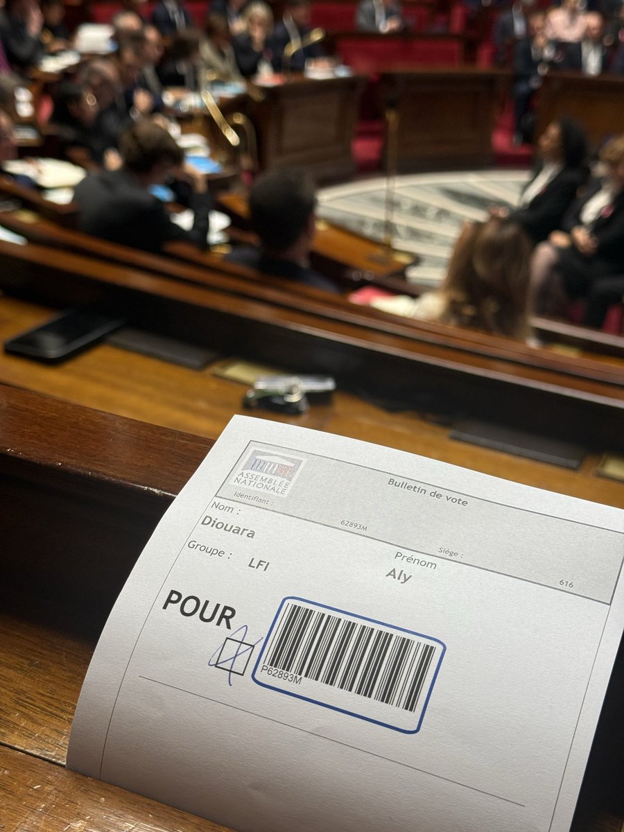 Être de gauche :

Simple, basique.

#motiondecensure