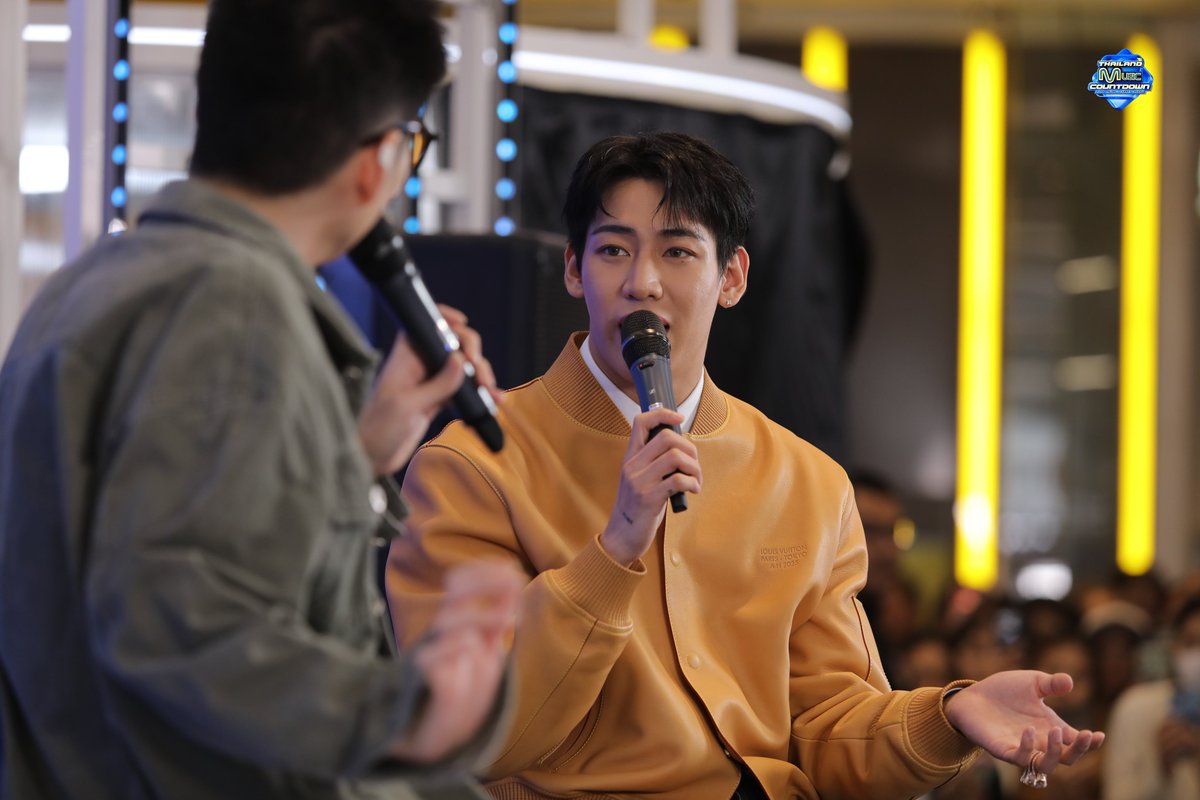 [#TMCLIVExBamBam_HOMETOWN] รวมภาพบรรยากาศการมาเยือน
TMC LIVE STUDIO ของ Rookie T-Pop น้องใหม่ BamBam กับ อัลบั้ม EP ภาษาไทยชุดแรก HOMETOWN 💚✨ใครได้มาหากันในวันงานบ้างง เอารูปมาอวดกันหน่อยจ้า ชาว TMC LIVE

#TMCLIVExBamBam_HOMETOWN 
#แบมแบม #뱀뱀 #BamBam
#HOMETOWN #TMC2025
