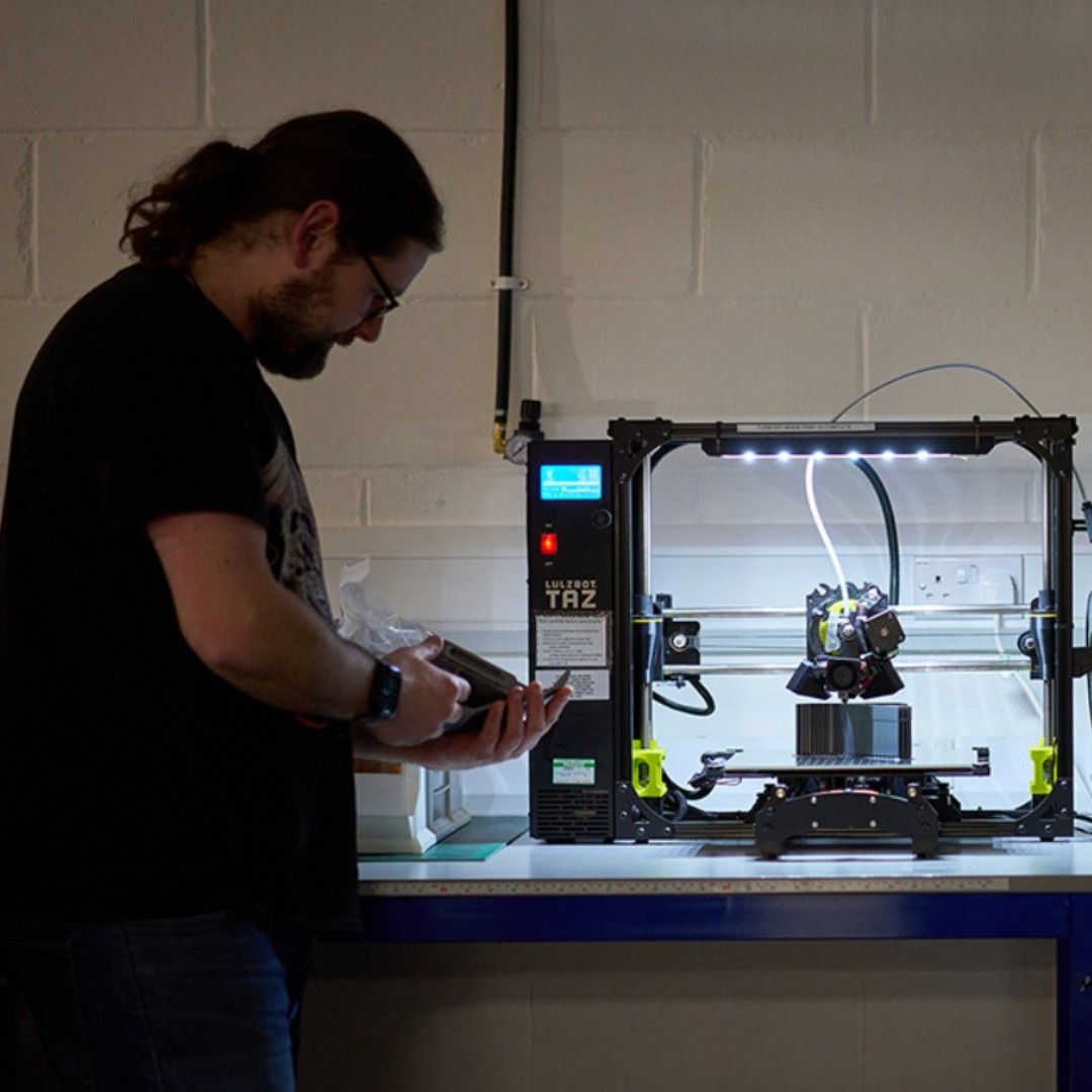 syrris's tweet image. #PeopleofAGI Meet Lee Hatton, our Manufacturing Technician at AGI UK! Lee has more than 20 years of electro-mechanical experience. His favourite product to work on is the #AsiaFlowChemistrySystem because it&apos;s wildly versatile. Learn more about it here: tinyurl.com/38zjdav7