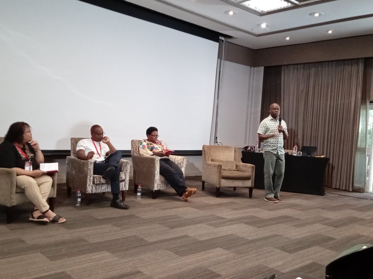 GamuRiley46's tweet image. #SolidarityIs being there for one another with communities in #Crises A deep dive session led by @sivioinstitute on community struggles in #SouthAfrica #Eswatini #Mozambique #SouthernAfrica #Solidarity around #Landstruggles #Poverty #Inequality #ValueBasedLeadership @ActUbumbano