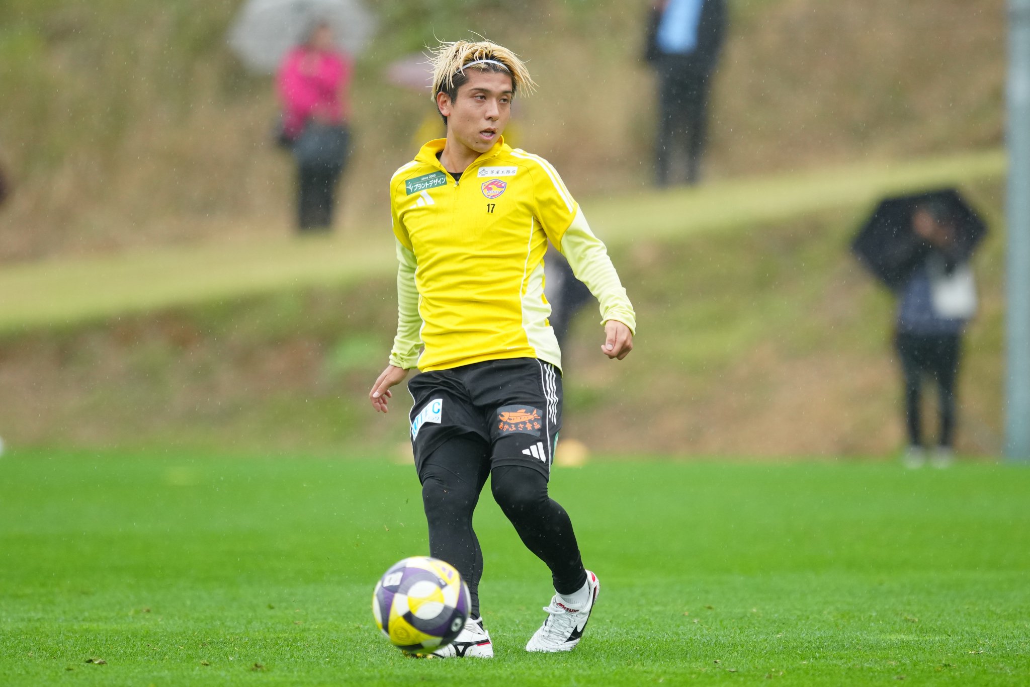 ベガルタ仙台　スニーカー adidas ベガルタ仙台コラボ Jリーグ - メルカリ