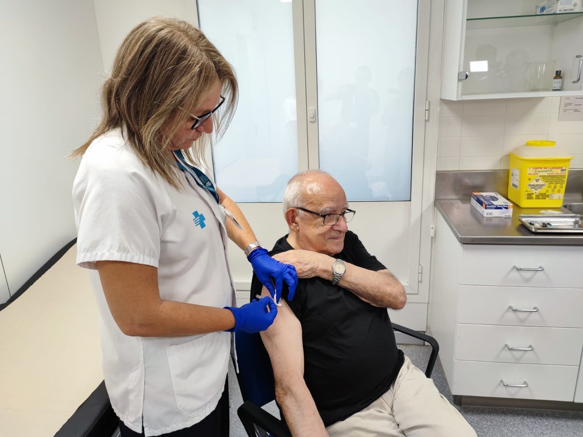 💉 A partir del 18 d’octubre, al <a href="/catsalut/">Catsalut</a> #CAPSalt2 podreu vacunar-vos de la grip i la COVID-19 sense cita prèvia!
📅 Cada dissabte, de 9.30 h a 12.30 h.
📍 CAP Salt 2

#Salut #ViuSalt